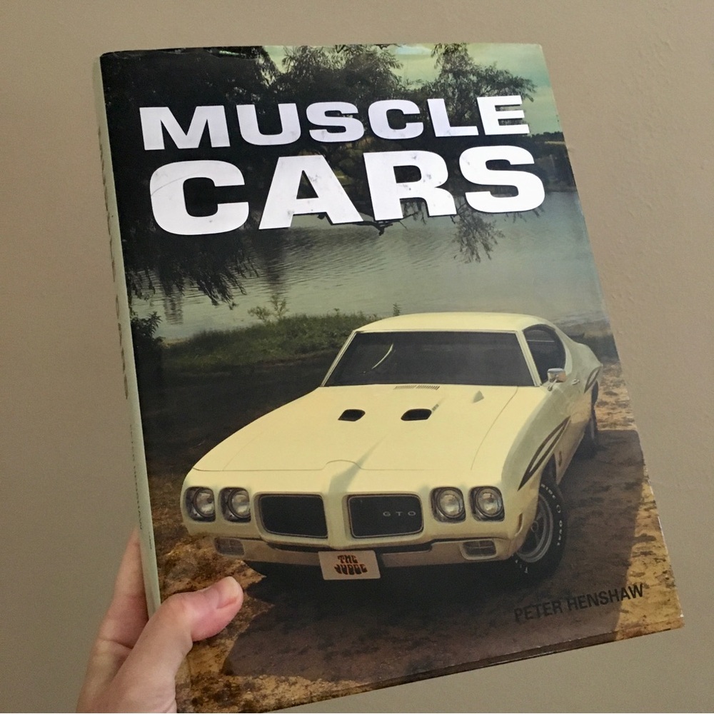 LP 2004 Hardcover Book “Muscle Cars” Peter Henshaw Full Color Shiny Paper | 400+